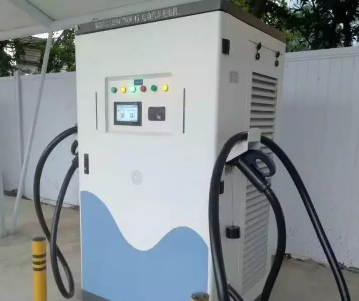 狗子28携手罗宾森 亮相深圳留创站05.jpg